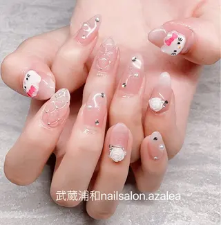 ネイル R inのネイルデザイン