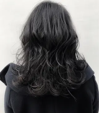 ミディアム カラー 中塚 義人のヘアスタイル