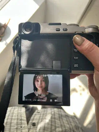 ミディアム 佐伯 真奈のヘアスタイル