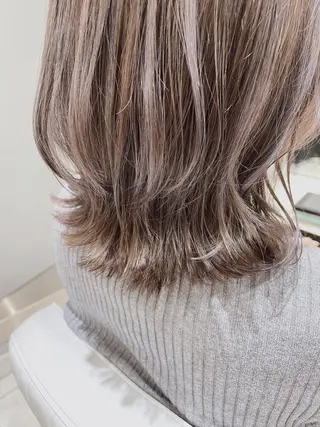 ミディアム カラー 🦖鶴岡 香純🦖のヘアスタイル