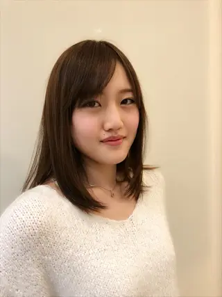 ミディアム カラー KAIzen. tomoのヘアスタイル