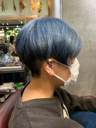 ショート カラー 安達 俊亮のヘアスタイル