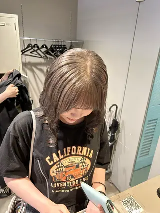 カラー 透明感ベージュ🤎 ナチュラルレイヤーのヘアスタイル