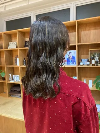 セミロング 大人可愛い♡コテ巻き パーマ🌼杉田 萌恵のヘアスタイル
