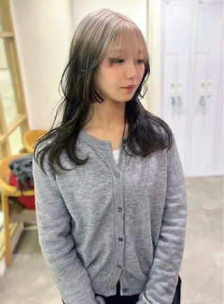 カラー 河原 楓樹のヘアスタイル