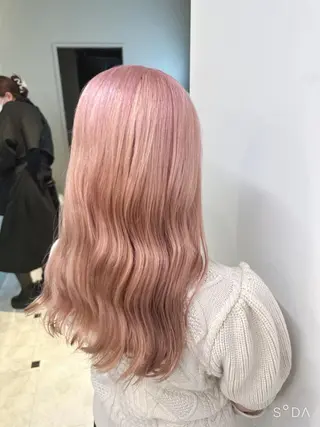 ロング カラー 🪄池袋ハイトーン 🪄ブリーチカラーのヘアスタイル