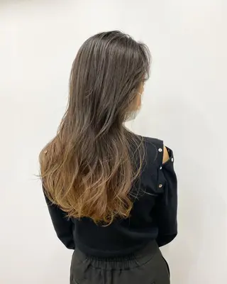 ロング カラー stylist トモヤのヘアスタイル