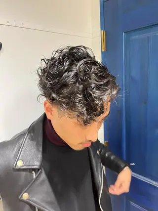 ショート パーマ メンズ 杉本 直樹のヘアスタイル