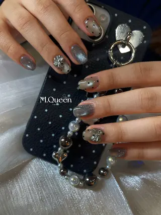 ネイル MQueen ネイルサロンのネイルデザイン