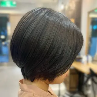 ショート カット 🌸 飯野 舞桜のヘアスタイル