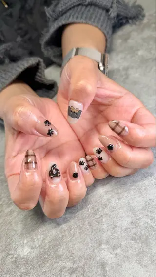 ネイル shino🌟 痛ネイルのネイルデザイン