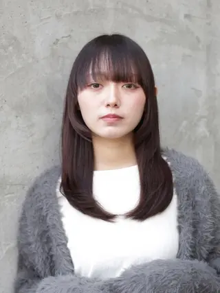 セミロング 透明感カラー🐾 Riona🎀のヘアスタイル