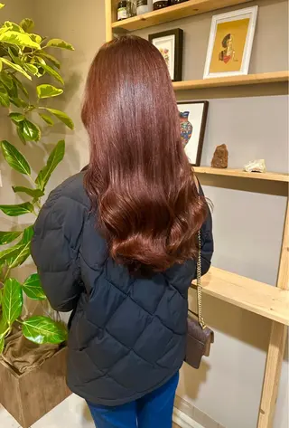 ロング カラー 金ウンス 髪質改善カラーのヘアスタイル
