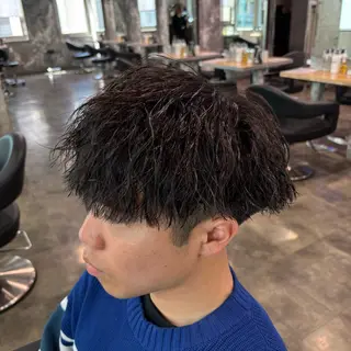 メンズ 🪽直毛男子の救世主 🪽フェザーパーマのヘアスタイル