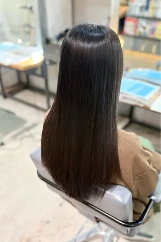 ロング 菊地 紗矢のヘアスタイル