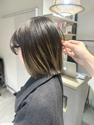 ミディアム カラー 艶カラー 🩵NATSUKIのヘアスタイル