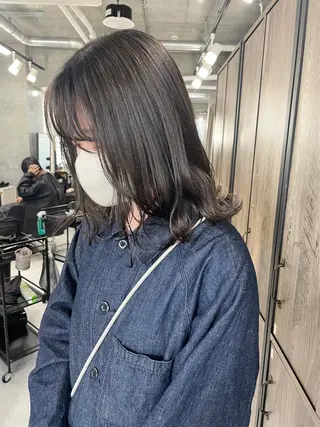 ミディアム カラー ヘアアレンジ 🌷FUKA🌷 まろやかハイトーンのヘアスタイル