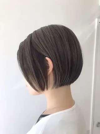 ショート オカダ ノゾミのヘアスタイル