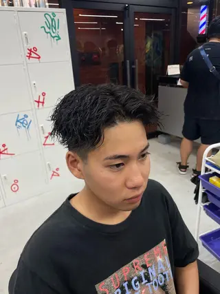 ショート メンズパーマ 毛流れ/シャドウのヘアスタイル