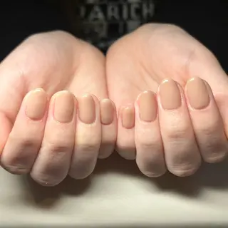 ネイル クレセントアイ Runaの眉毛・アイブロウイメージ