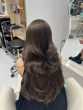 ロング カラー 𝑹𝒊𝒉𝒐🎀 名駅/大人韓国ヘアのヘアスタイル