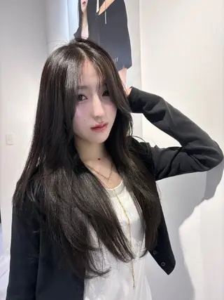 ロング カラー 韓国ヘア💖Wカラー 💖透明感カラー💖のヘアスタイル