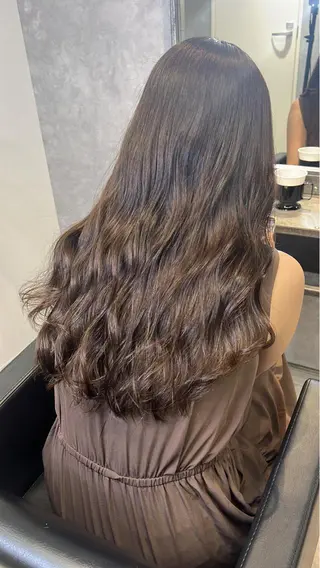 セミロング カラー mimiiy梅田 中崎町ハイトーンのヘアスタイル
