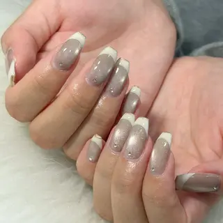 ネイル LAVISH nanamiのネイルデザイン