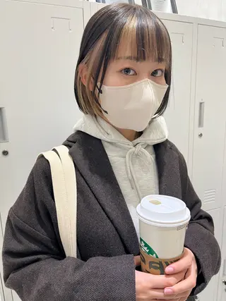 ショート 透明感カラー👑 井上美乃里のヘアスタイル