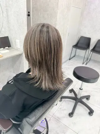 ミディアム カラー 🌺ハイトーン🌺 矢葺 なぎさ🌺🌺のヘアスタイル