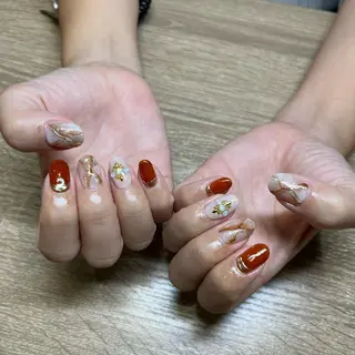 ネイル REMIA 🤍 NAKANEのネイルデザイン