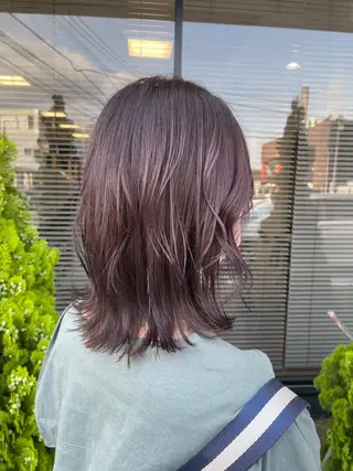 ミディアム 河口 友里のヘアスタイル