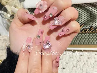 ロング ネイル One Plus Nail Salonのネイルデザイン