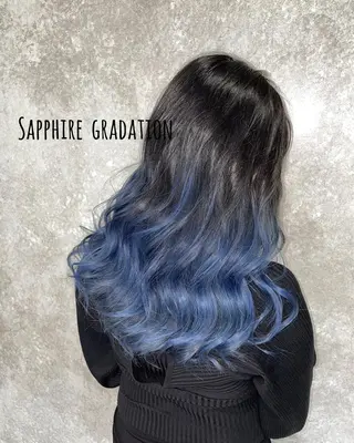 ミディアム カラー にしき さんのヘアスタイル