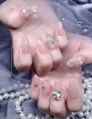 ネイル She   Nail所属・ISA_ BELLAのネイルデザイン