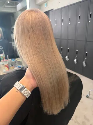 セミロング Hana ハイトーン🕯🩰のヘアスタイル