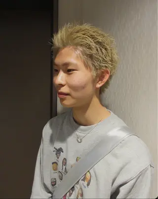 アイブロウ 小長谷 夕菜のヘアスタイル
