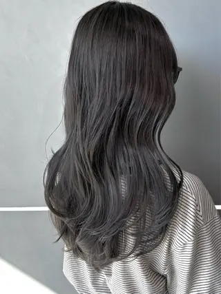 ロング カラー 川瀬 加奈のヘアスタイル