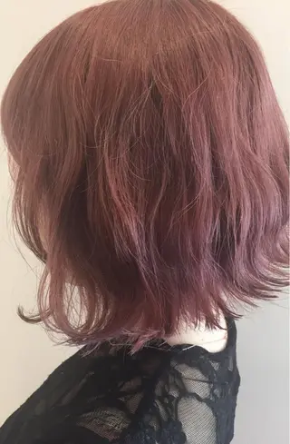ショート カラー 盛れるレイヤーカット 得意🌹井上美沙のヘアスタイル