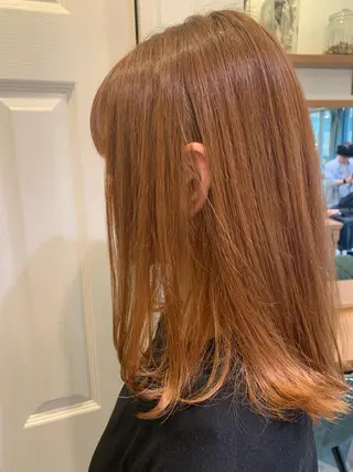 セミロング カラー 🌈ブリーチ特化🌈 MINATOのヘアスタイル