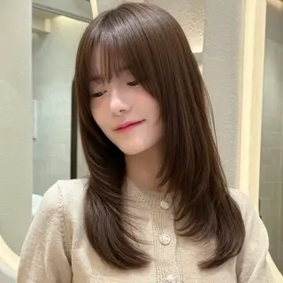 セミロング ボブ/レイヤー/ 縮毛矯正/ 渡邊莉玖のヘアスタイル