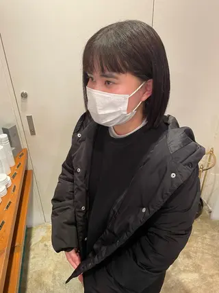 ミディアム カラー MIOベージュカラー 柔らかいカラーのヘアスタイル