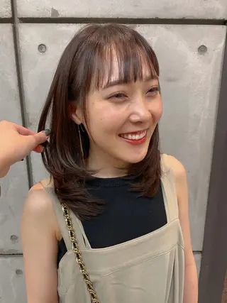 ミディアム カラー 青木 あおいのヘアスタイル