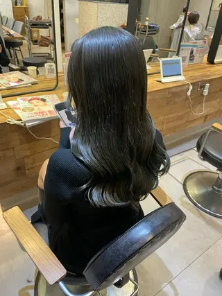 ミディアム カラー Hika.ハイトーン 髪質改善🩵ᩚ🫧のヘアスタイル