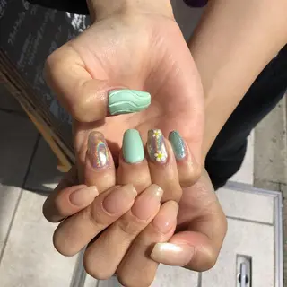 ネイル 八木 香澄のネイルデザイン