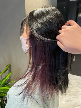 セミロング カラー さと ちはるのヘアスタイル