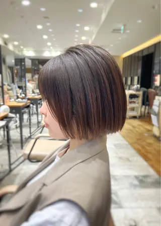 ショート カラー 💍新宿ショート 💍岩田莉奈のヘアスタイル