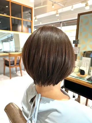 ショート カラー ヘアアレンジ 吉水 彩乃 /ボブ/艶感カラーのヘアスタイル