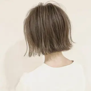 ショート カラー ボブ・レイヤーカット 吉敷航一のヘアスタイル