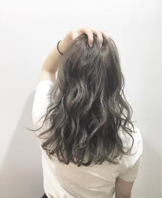 セミロング カラー パーマ ヘアアレンジ テディ teddyのヘアスタイル